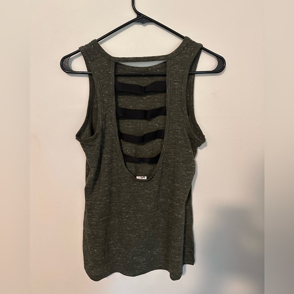 Victoria's Secret Size S Sport Workout Top - Picture 2 of 4